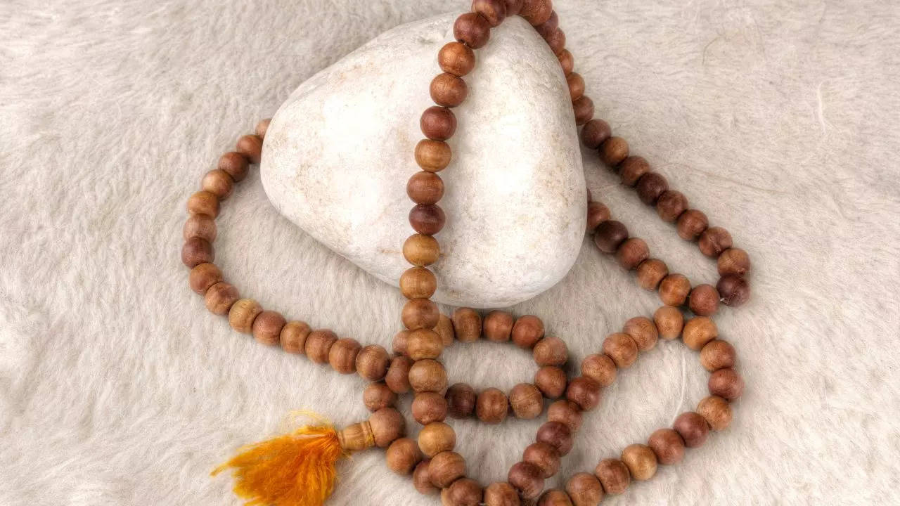 Tulsi Mala: Benefits, Wearing Rules, and Significance