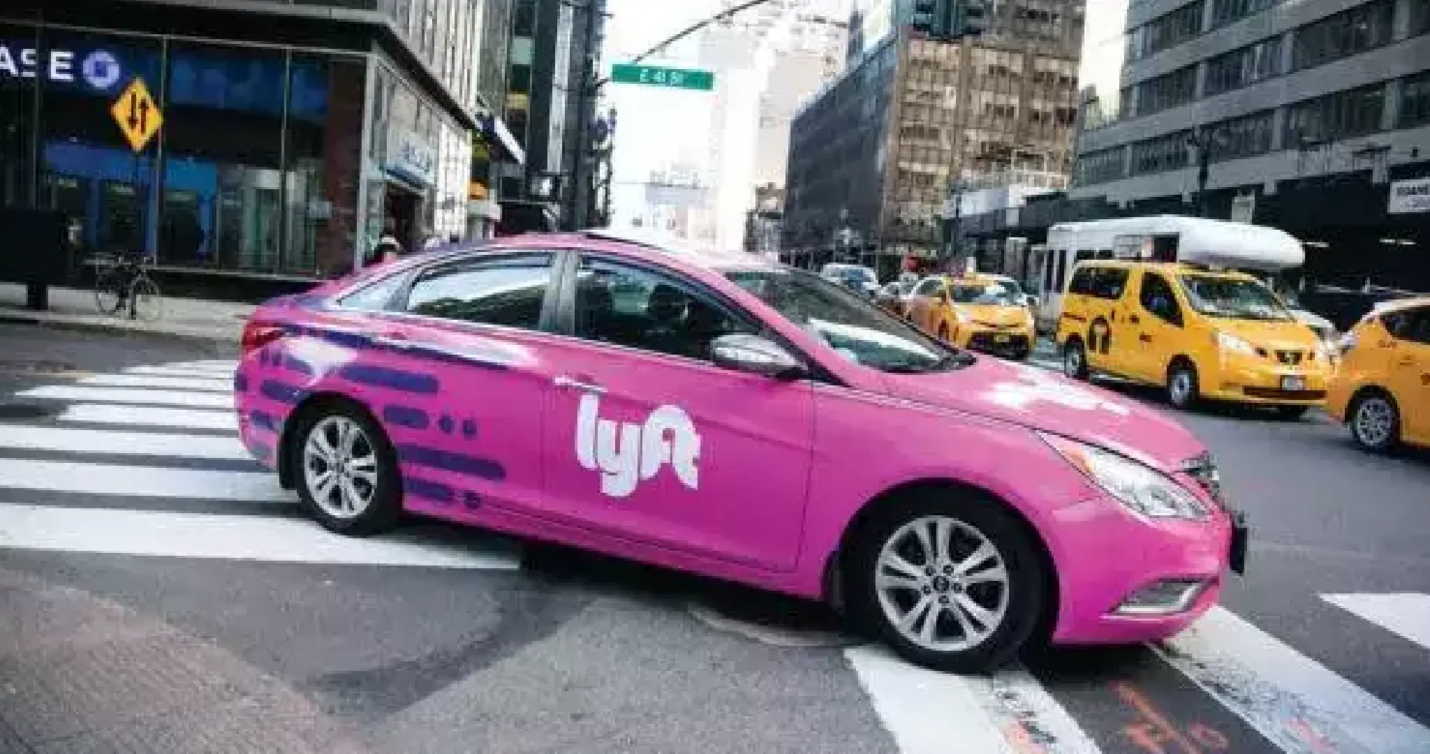 BofA Raises LYFT Price Target to $21, Emphasizing Growth in Autonomous Vehicles