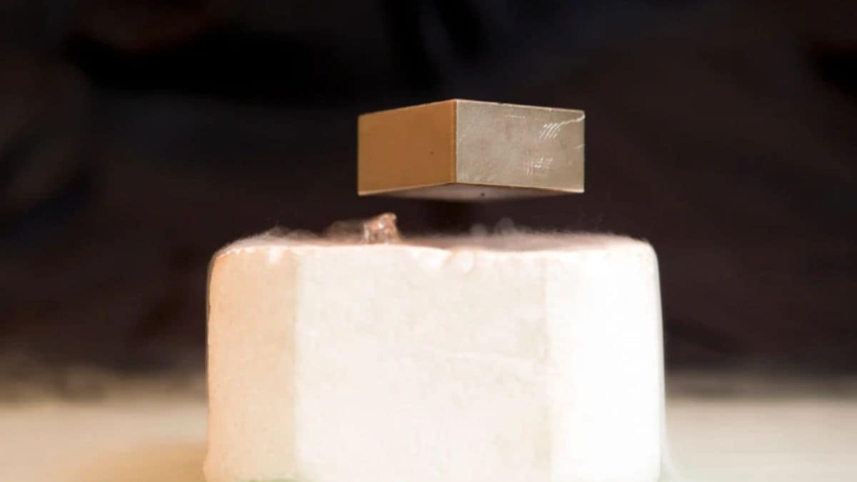 Groundbreaking Discovery in Superconductivity: New Nickelate Compounds Conduct Electricity Without Resistance at -228°C